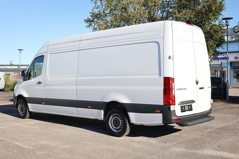 Käytetty Mercedes Sprinter 170 HP (125 kW) 2024 Van