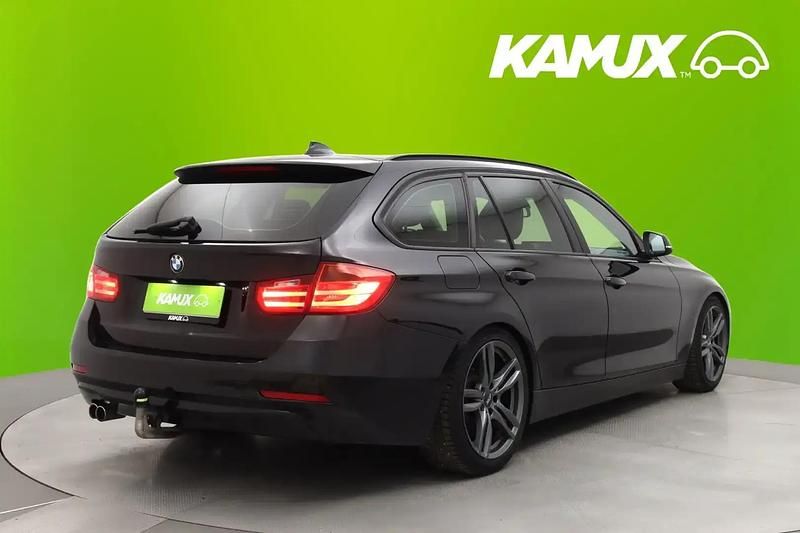 Käytetty BMW 330 Comfort Edition 258 HP (189 kW) 2014 Musta Farmari