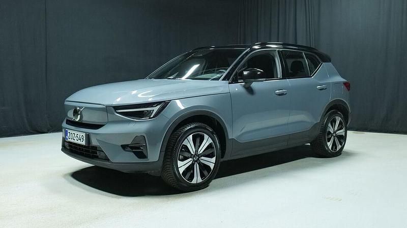 Käytetty 2023 Volvo XC40 Plus Katumaasturi | 34 900 € (Perustarjous) - Kuva 1/3