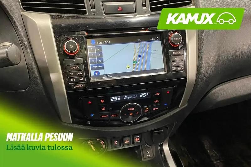 Käytetty Nissan Navara Tekna 190 HP (139 kW) 2017 Musta Nouto