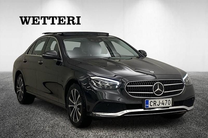 Harmaa Käytetty 2023 Mercedes E300 Edition Sedan | 48 900 € (Kallis) - Kuva 1/4