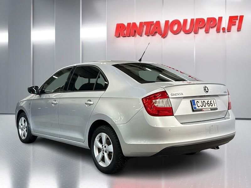 Käytetty Skoda Rapid Elegance 122 HP (89 kW) 2015 Hopea Viistoperä