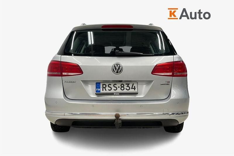 Käytetty VW Passat Comfortline 150 HP (110 kW) 2013 Hopea Farmari