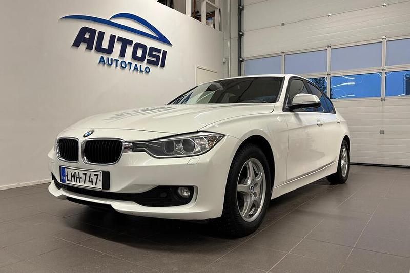 Käytetty BMW 316 Comfort Edition 158 HP (116 kW) 2013 Valkoinen Sedan
