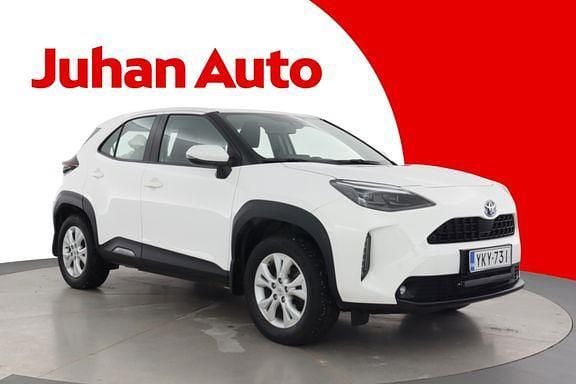 Käytetty Toyota Yaris Cross Active 116 HP (85 kW) 2022 Valkoinen Katumaasturi
