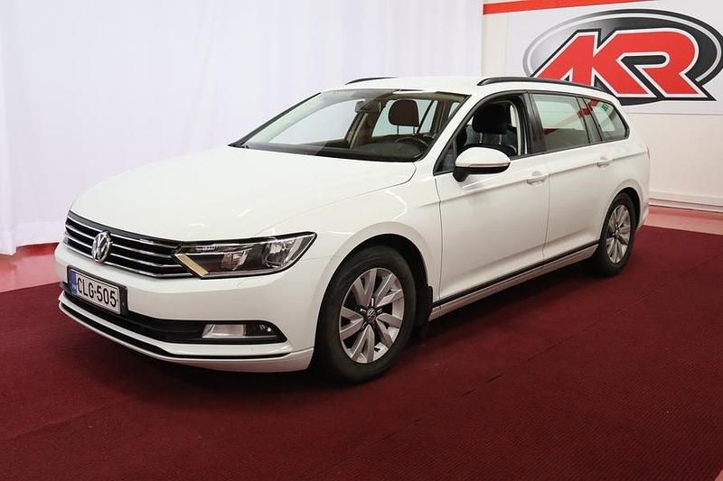 Käytetty 2016 VW Passat Trendline Farmari | 8 950 € (Perustarjous) - Kuva 1/4