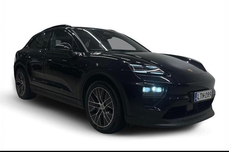 Uusi Porsche Macan Edition 300 kW (408 HP) 2025 Musta Katumaasturi