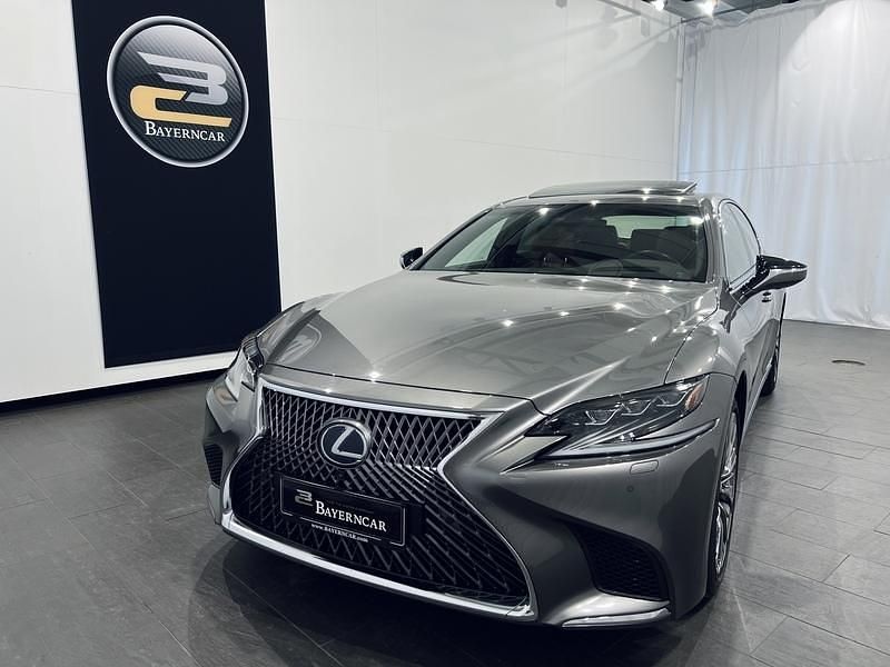 Käytetty Lexus LS500h Luxury Line 299 HP (219 kW) 2019 Sedan