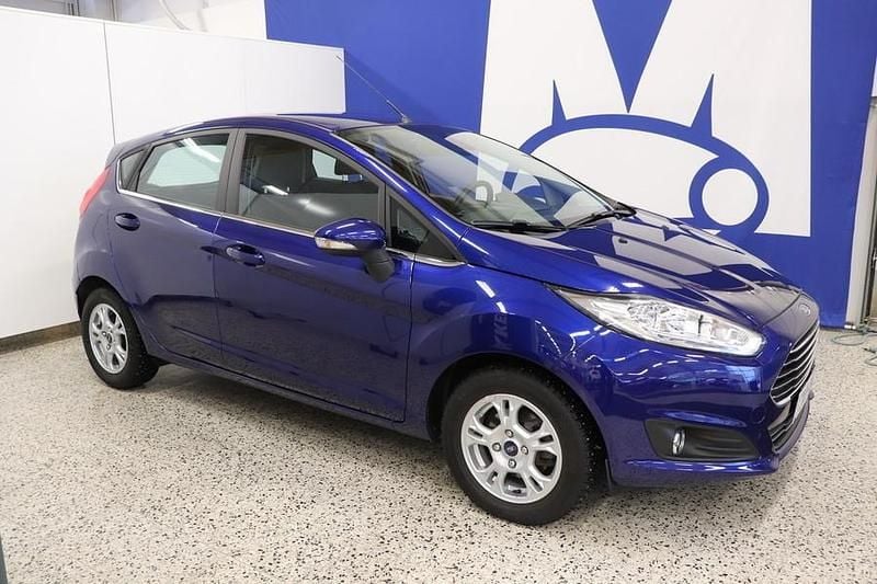 Sininen Käytetty 2016 Ford Fiesta Titanium Viistoperä | 10 900 € (Perustarjous) - Kuva 1/4