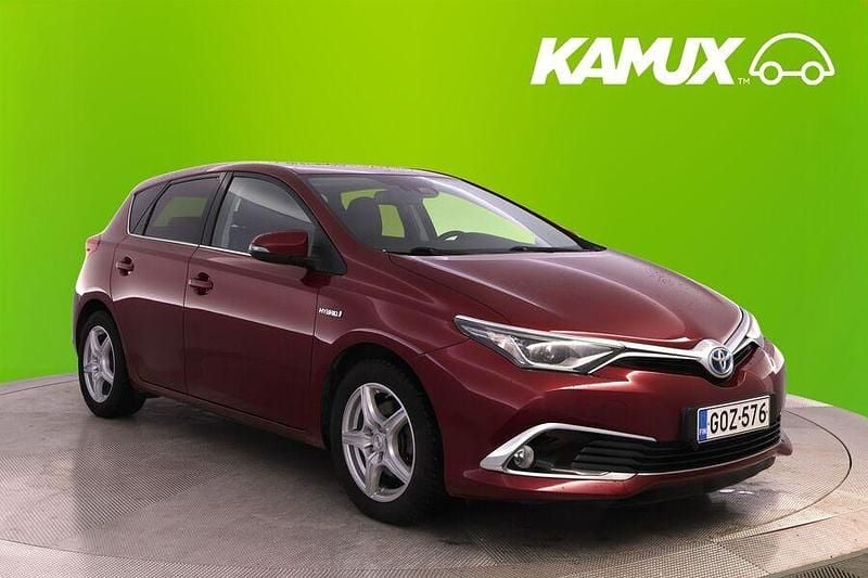 Käytetty 2017 Toyota Auris Executive Tila-auto | 17 790 € (Perustarjous) - Kuva 1/3