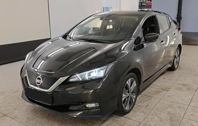 Käytetty Nissan Leaf N-Connecta 160 kW (218 HP) 2021 Viistoperä