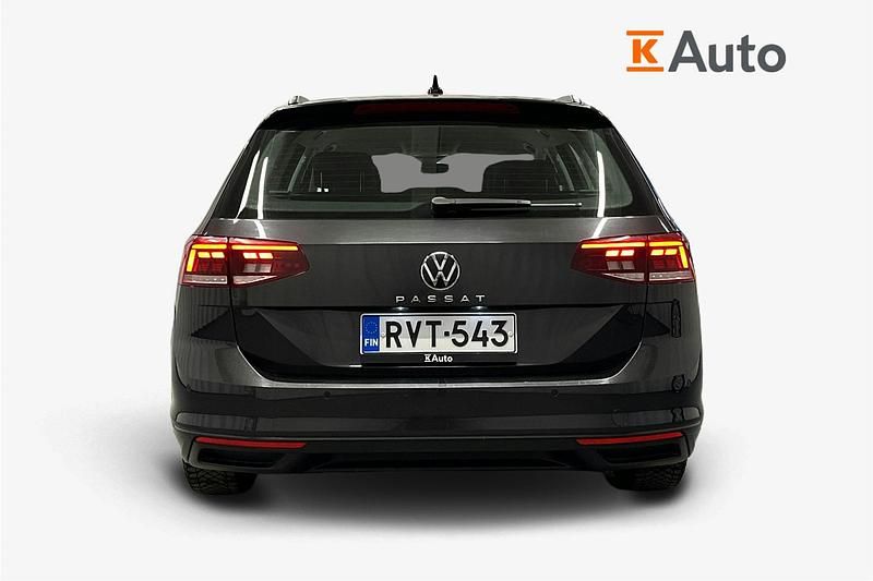 Käytetty VW Passat Comfortline 150 HP (110 kW) 2024 Met. harmaa Farmari