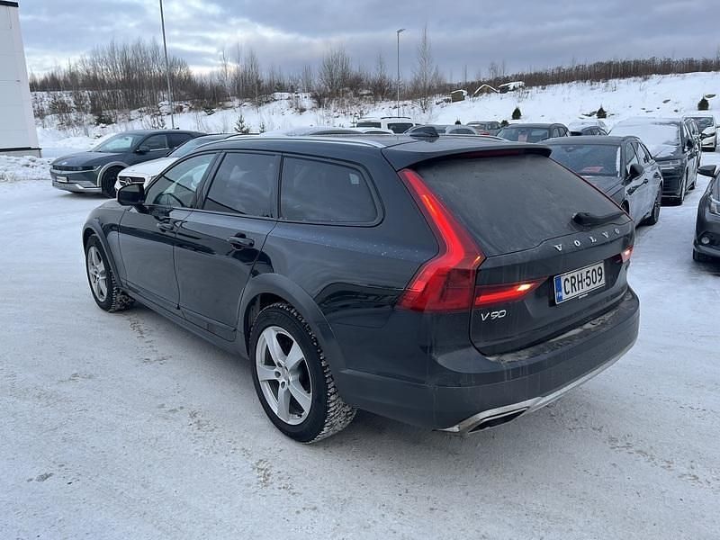 Käytetty Volvo V90 CC Plus 190 HP (139 kW) 2018 Farmari