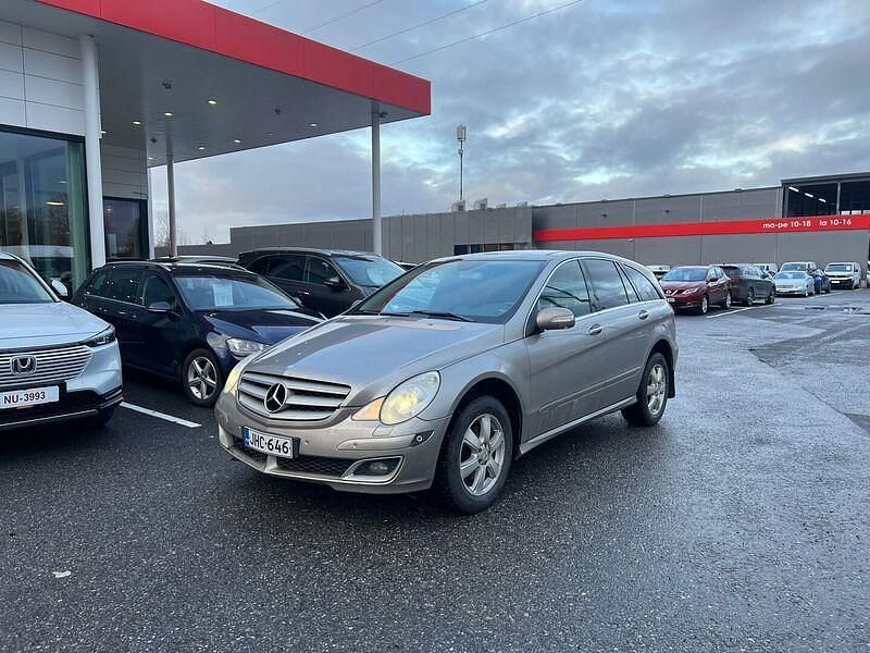 Harmaa Käytetty 2006 Mercedes R320 Tila-auto | 6 990 € - Kuva 1/3
