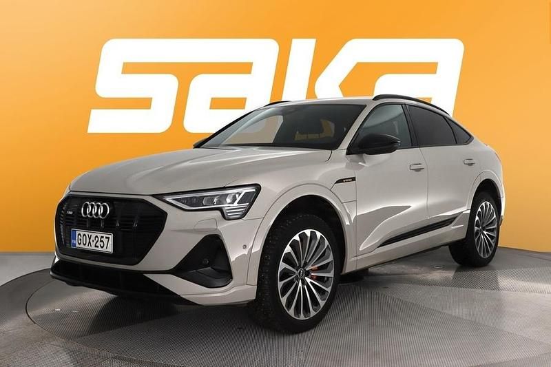 Käytetty Audi e-tron Sportback S-Line 300 kW (408 HP) 2021 Katumaasturi