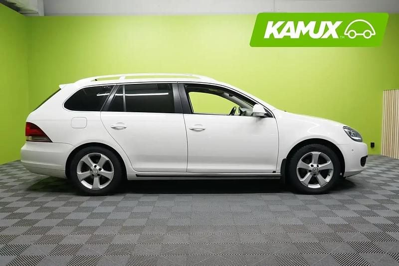 Käytetty VW Golf VI Comfortline 122 HP (89 kW) 2011 Valkoinen Viistoperä