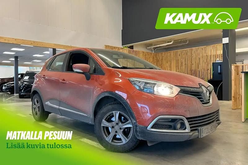 Käytetty Renault Captur 120 HP (88 kW) 2015 Oranssi Katumaasturi