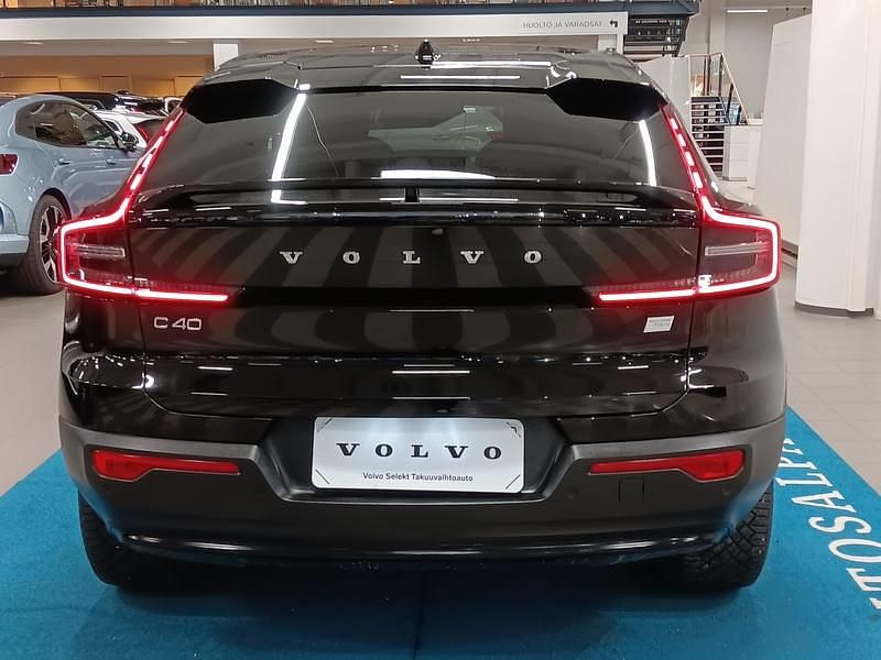 Käytetty Volvo C40 Ultimate 300 kW (408 HP) 2023 Katumaasturi