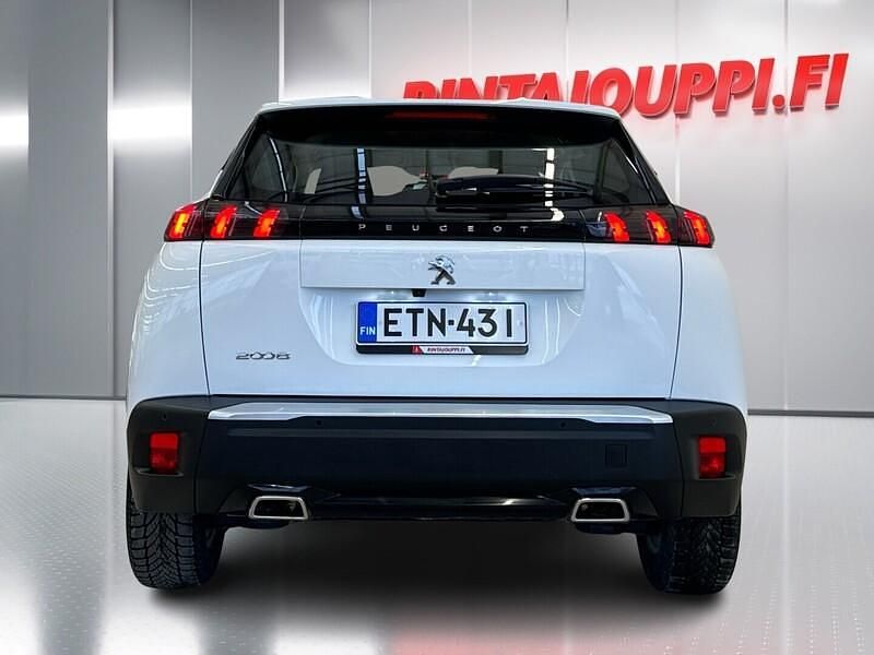 Käytetty Peugeot 2008 Active 131 HP (96 kW) 2021 Katumaasturi