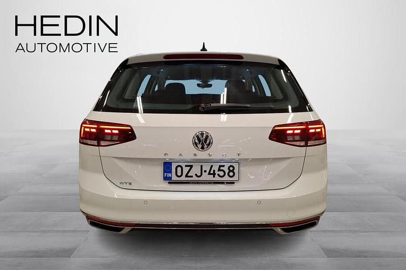 Käytetty VW Passat GTE 218 HP (160 kW) 2019 Valkoinen Farmari