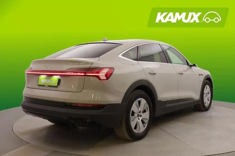Käytetty Audi e-tron Sportback Comfort 300 kW (408 HP) 2022 Ruskea Katumaasturi