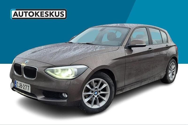 Ruskea Käytetty 2014 BMW 114 Viistoperä | 9 800 € - Kuva 1/2