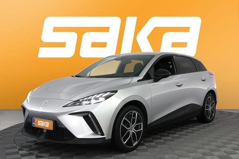 Käytetty MG MG4 EV Luxury 150 kW (204 HP) 2023 Viistoperä