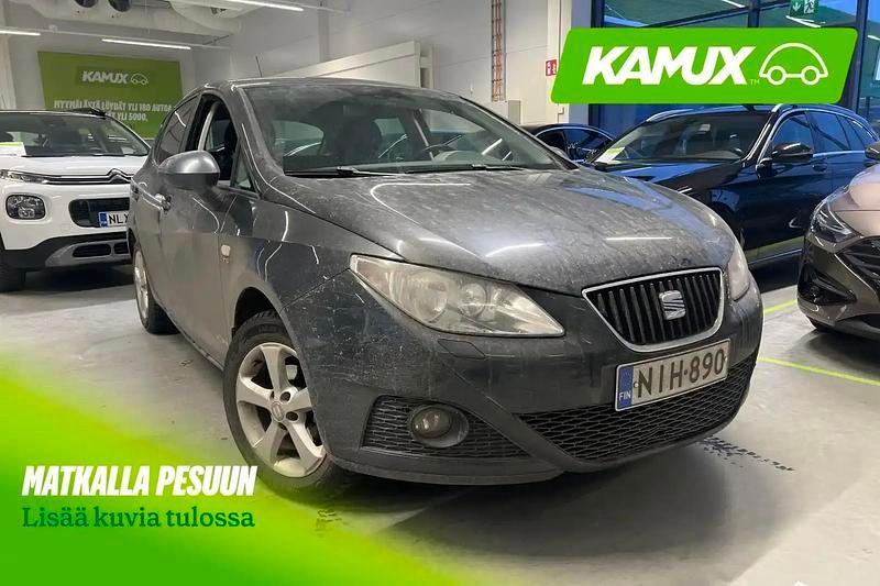 Käytetty Seat Ibiza Copa 105 HP (77 kW) 2011 Hopea / harmaa Sedan