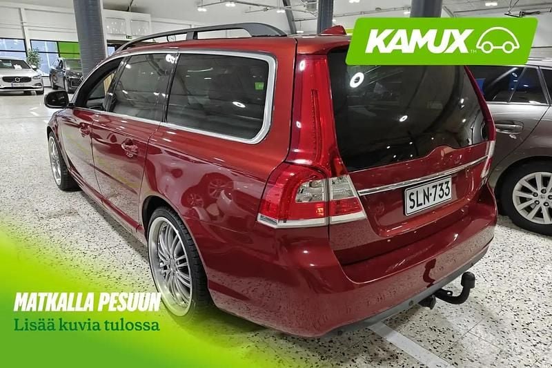 Käytetty Volvo V70 114 HP (83 kW) 2014 Punainen Farmari