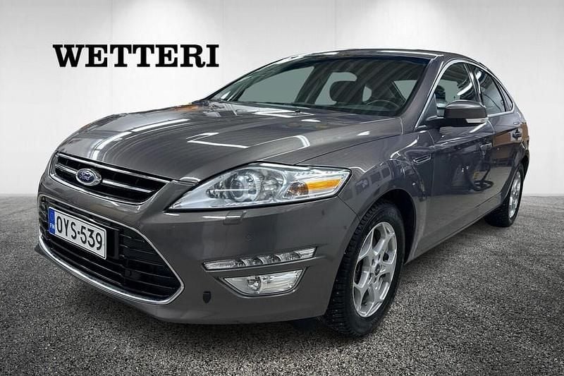 Käytetty Ford Mondeo Titanium 203 HP (149 kW) 2011 Ruskea Viistoperä