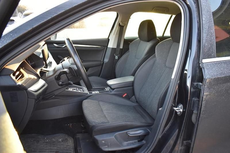 Käytetty Skoda Octavia Style 150 HP (110 kW) 2022 Farmari