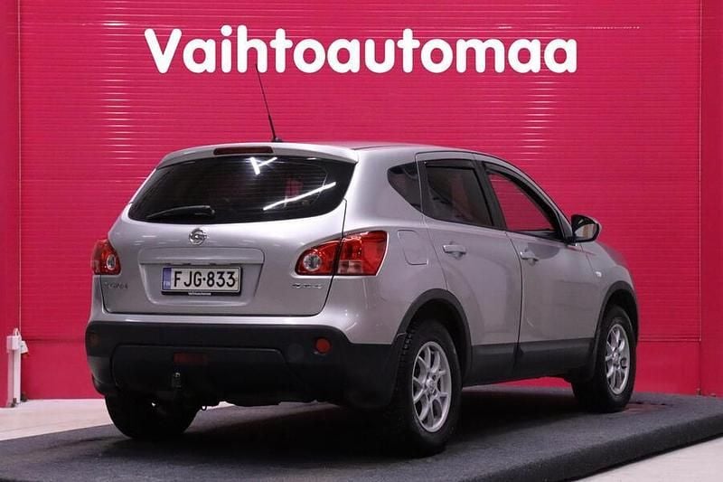 Käytetty Nissan Qashqai Acenta 141 HP (103 kW) 2009 Katumaasturi