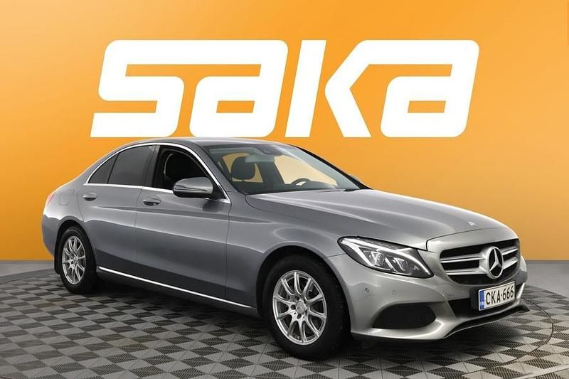 Käytetty Mercedes A180 Business 156 HP (114 kW) 2016 Sedan