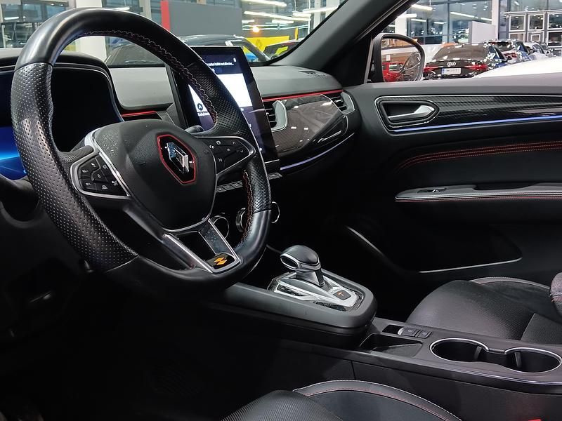 Käytetty Renault Arkana R.S. 143 HP (105 kW) 2021 Harmaa Katumaasturi