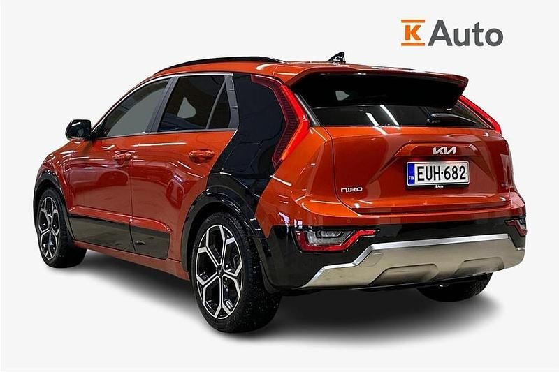 Käytetty Kia Niro 140 HP (102 kW) 2023 Katumaasturi