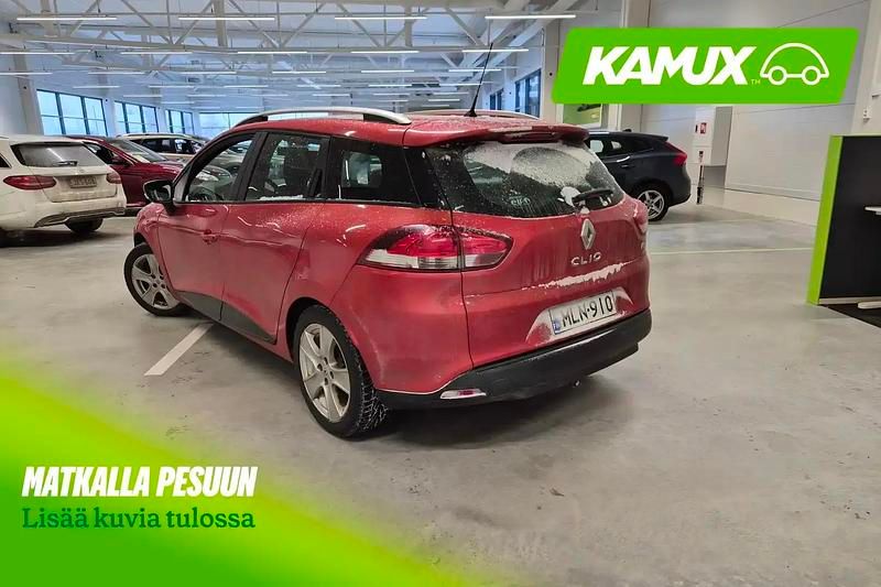Käytetty Renault Clio GrandTour Expression 90 HP (66 kW) 2013 Punainen Farmari