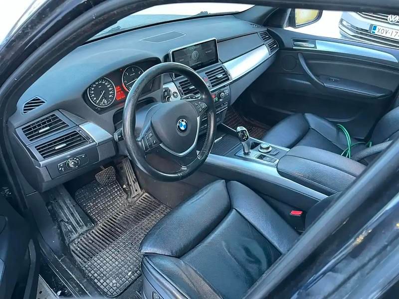 Käytetty BMW X5 235 HP (172 kW) 2009 Musta Katumaasturi
