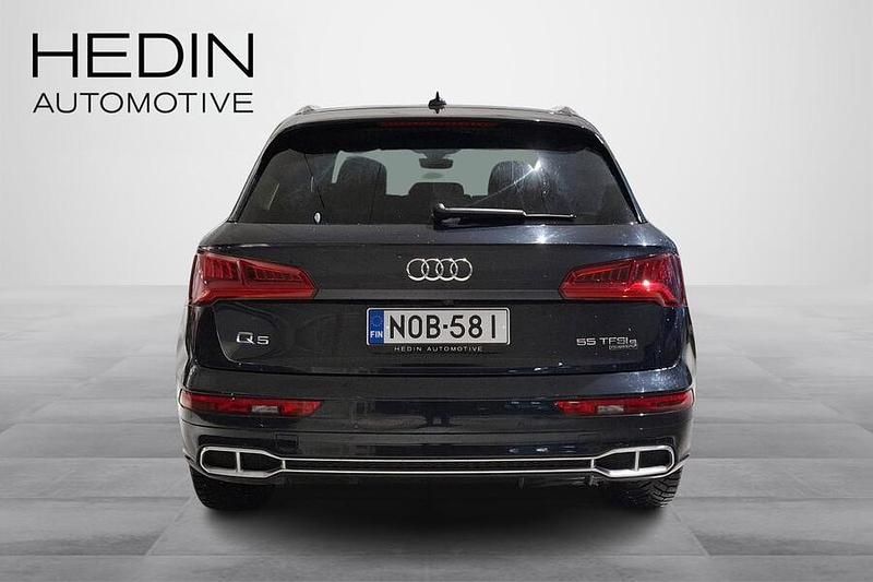 Käytetty Audi Q5 S-Line 252 HP (185 kW) 2020 Sininen Katumaasturi