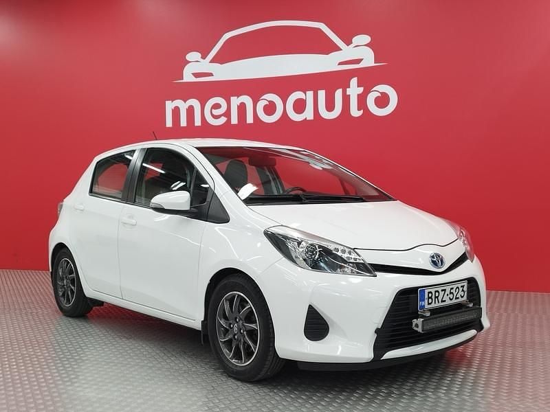 Käytetty 2014 Toyota Yaris Hybrid Active Viistoperä | 9 950 € (Perustarjous) - Kuva 1/4