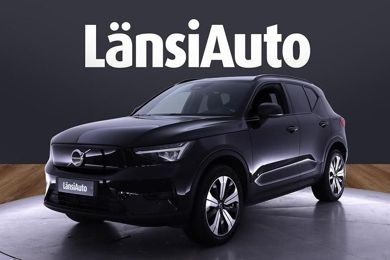 Käytetty 2023 Volvo XC40 Core Katumaasturi | 34 700 € (Perustarjous) - Kuva 1/1