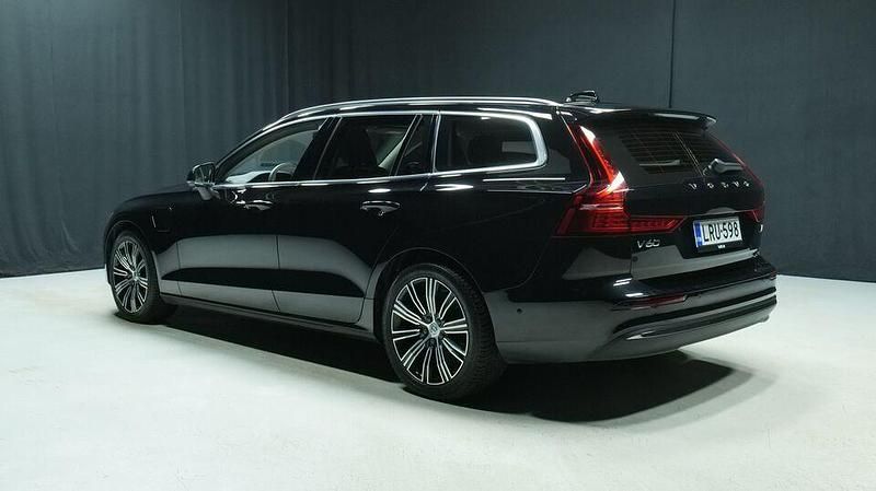 Käytetty Volvo V60 Plus 2023 Farmari