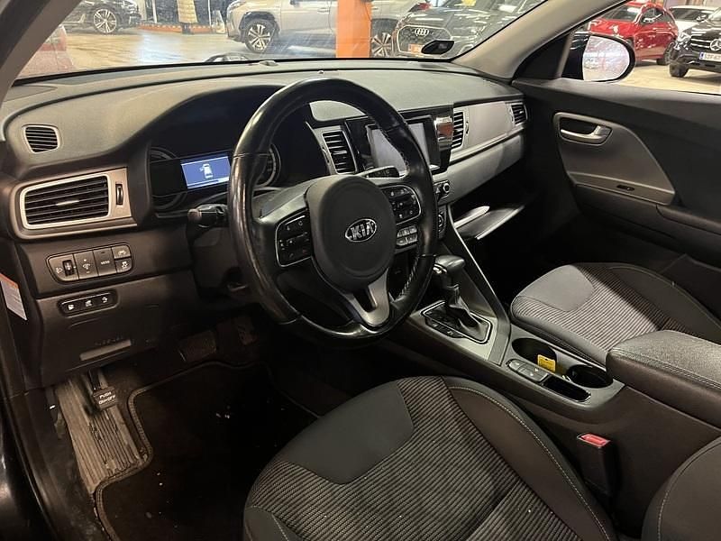 Käytetty Kia Niro LX 141 HP (103 kW) 2018 Katumaasturi
