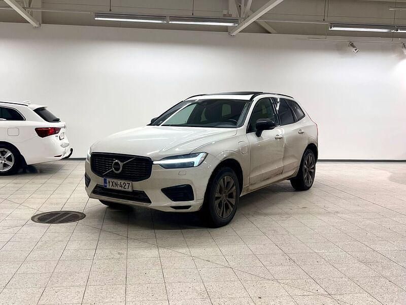 Valkoinen Käytetty 2021 Volvo XC60 Business Edition Katumaasturi | 35 980 € (Perustarjous) - Kuva 1/3