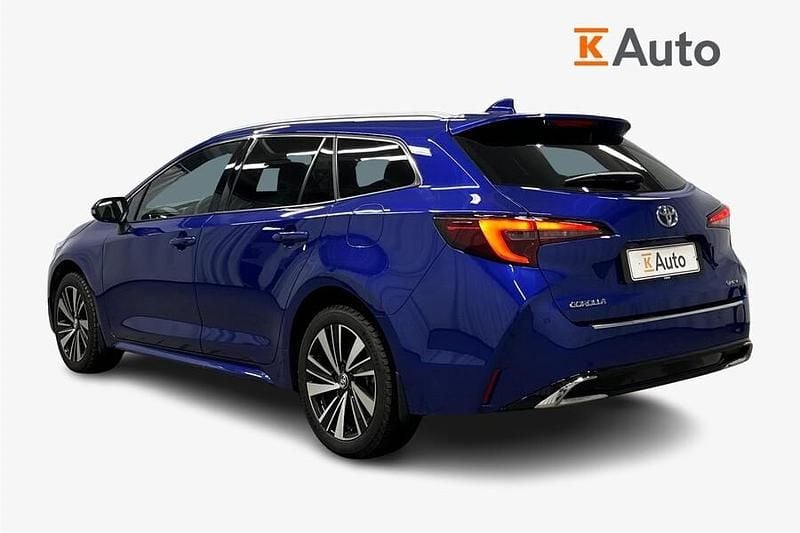 Käytetty Toyota Corolla Active 98 HP (72 kW) 2025 Sininen Farmari