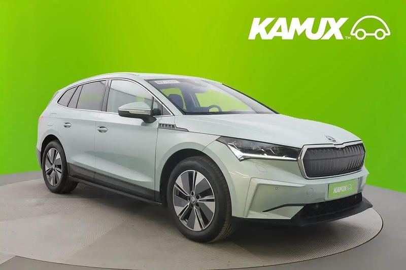 Käytetty Skoda Enyaq iV Loft 150 kW (204 HP) 2021 Hopea / harmaa Katumaasturi