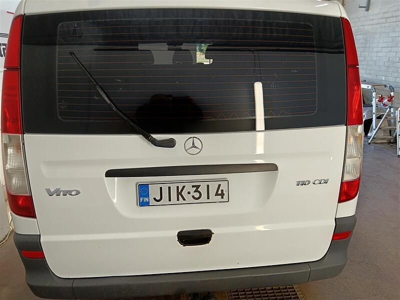 Käytetty Mercedes Vito 95 HP (69 kW) 2011 Valkoinen Van