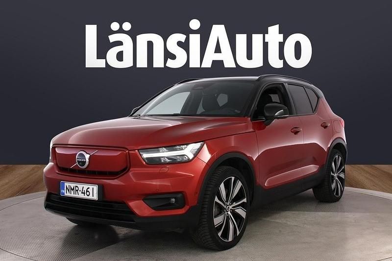 Käytetty Volvo XC40 Business Edition 300 kW (408 HP) 2022 Punainen Katumaasturi