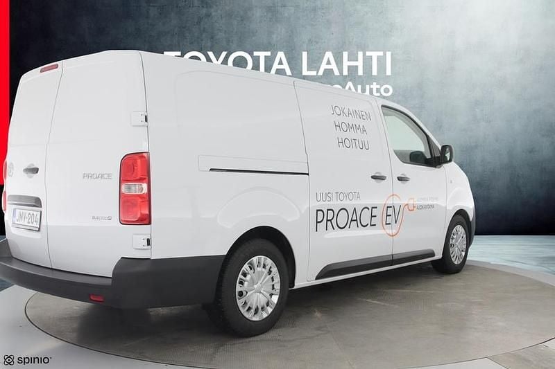 Käytetty Toyota Proace Comfort 100 kW (136 HP) 2025 Tila-auto