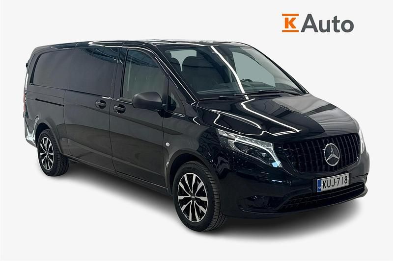 Käytetty Mercedes Vito 163 HP (119 kW) 2021 Musta Van
