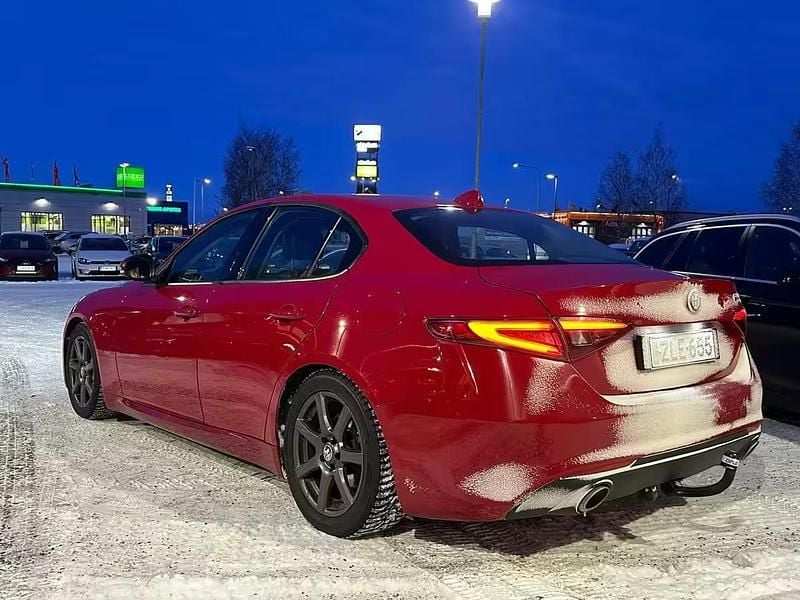Käytetty Alfa Romeo Giulia Super 180 HP (132 kW) 2019 Sedan